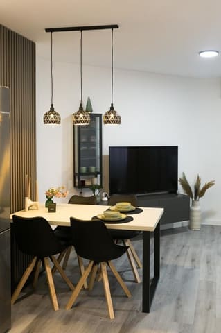 Apartamento de 2 habitaciones en Playa de los Locos, Torrevieja en venta - 190.000 € (Ref: 9882226)