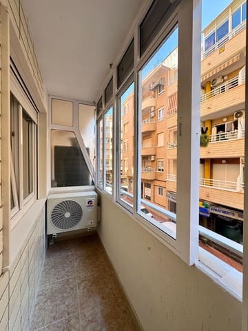 Apartamento de 2 habitaciones en Playa de los Locos, Torrevieja en venta - 230.000 € (Ref: 9882231)