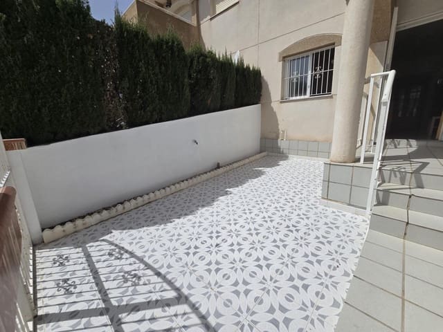 2 sypialnia Dom szeregowy na sprzedaż w Aguas Nuevas, Torrevieja z basenem - 157 500 € (Ref: 9882238)