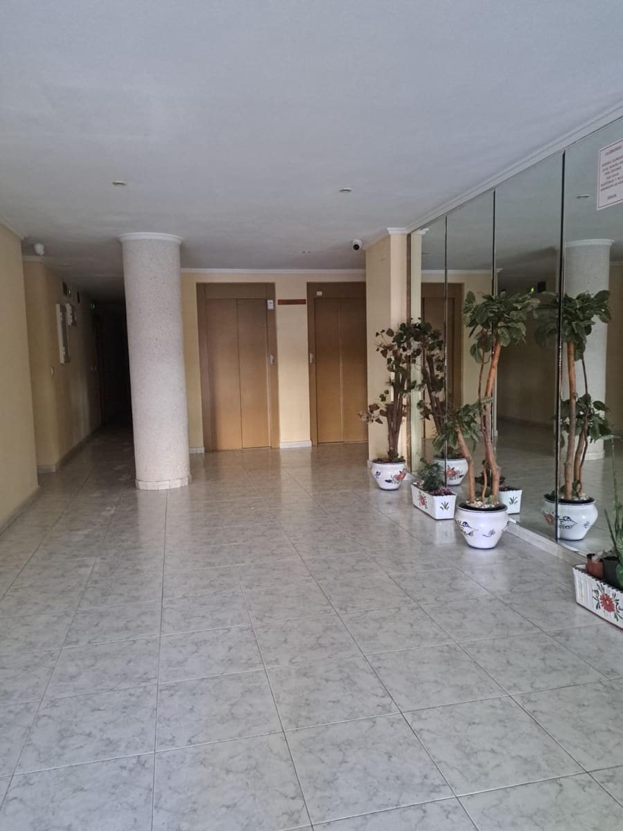 2 Zimmer Apartment zu verkaufen in Torrevieja - 137.000 € (Ref: 9882239)