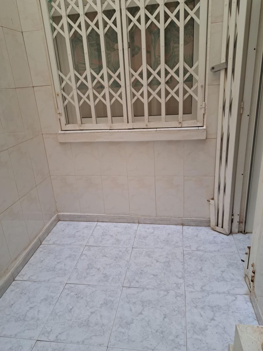 2 Zimmer Apartment zu verkaufen in Torrevieja - 137.000 € (Ref: 9882239)