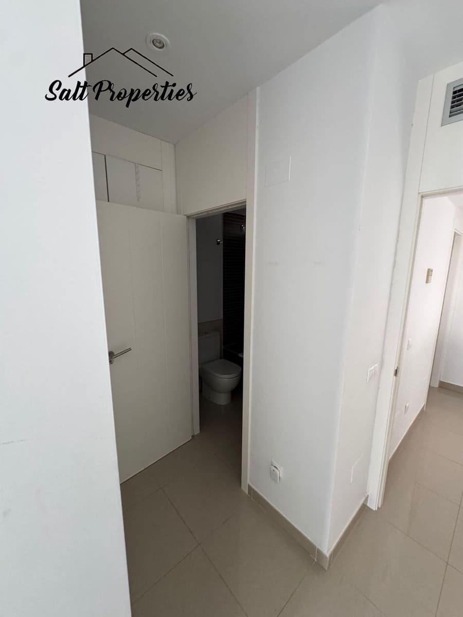 3 soveværelse Villa til salg i Punta Prima med garage - € 386.500 (Ref: 9892480)