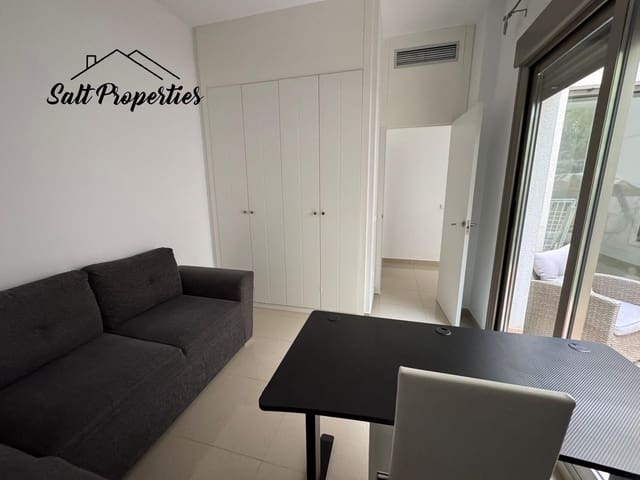 3 soveværelse Villa til salg i Punta Prima, Torrevieja med garage - € 386.500 (Ref: 9892480)