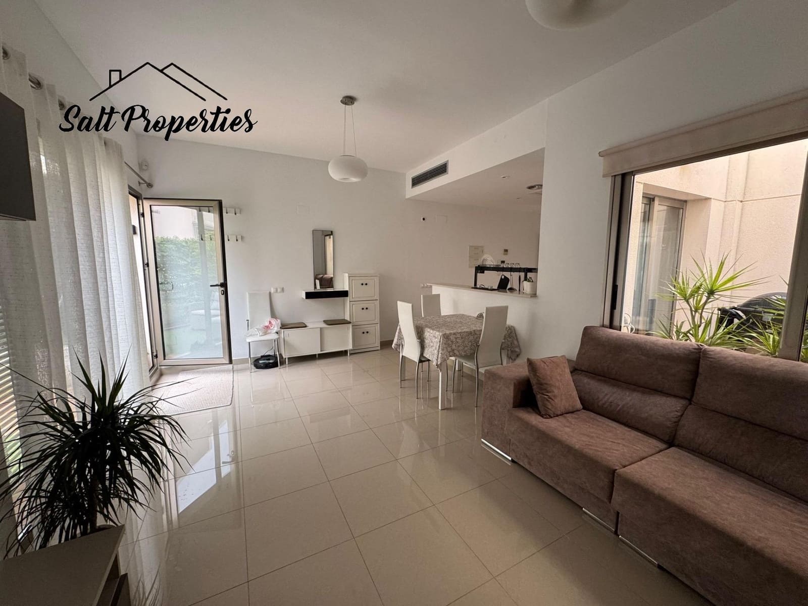 3 soveværelse Villa til salg i Punta Prima med garage - € 386.500 (Ref: 9892480)