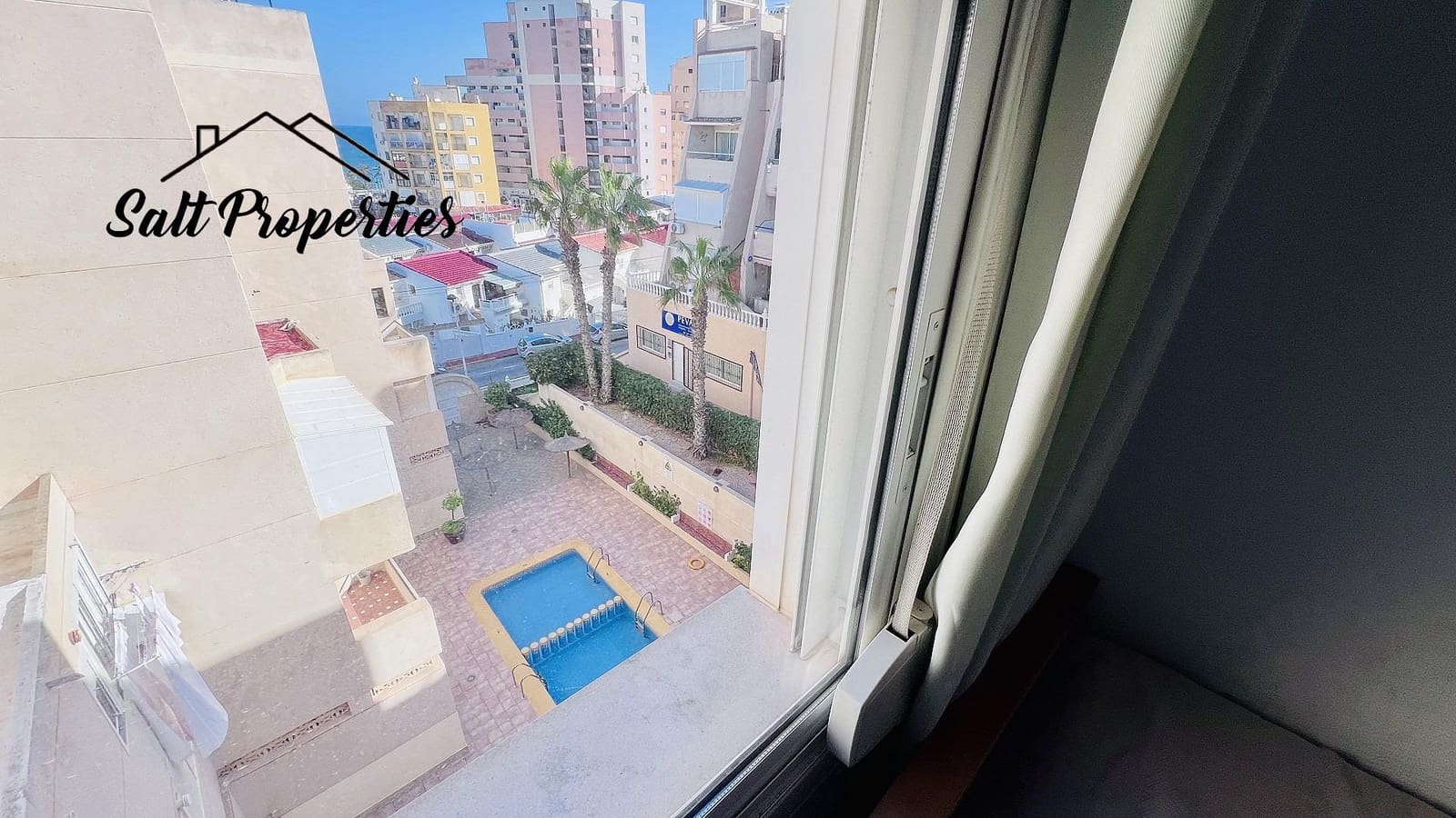 2 Zimmer Apartment zu verkaufen in Torrevieja - 180.000 € (Ref: 9892483)
