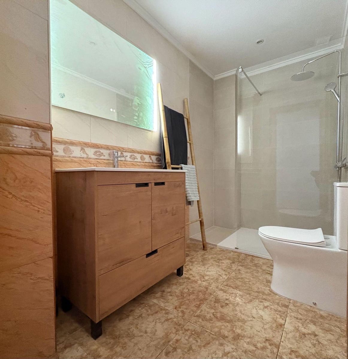 3 slaapkamer Flat te koop in Torrevieja - € 135.000 (Ref: 9892486)