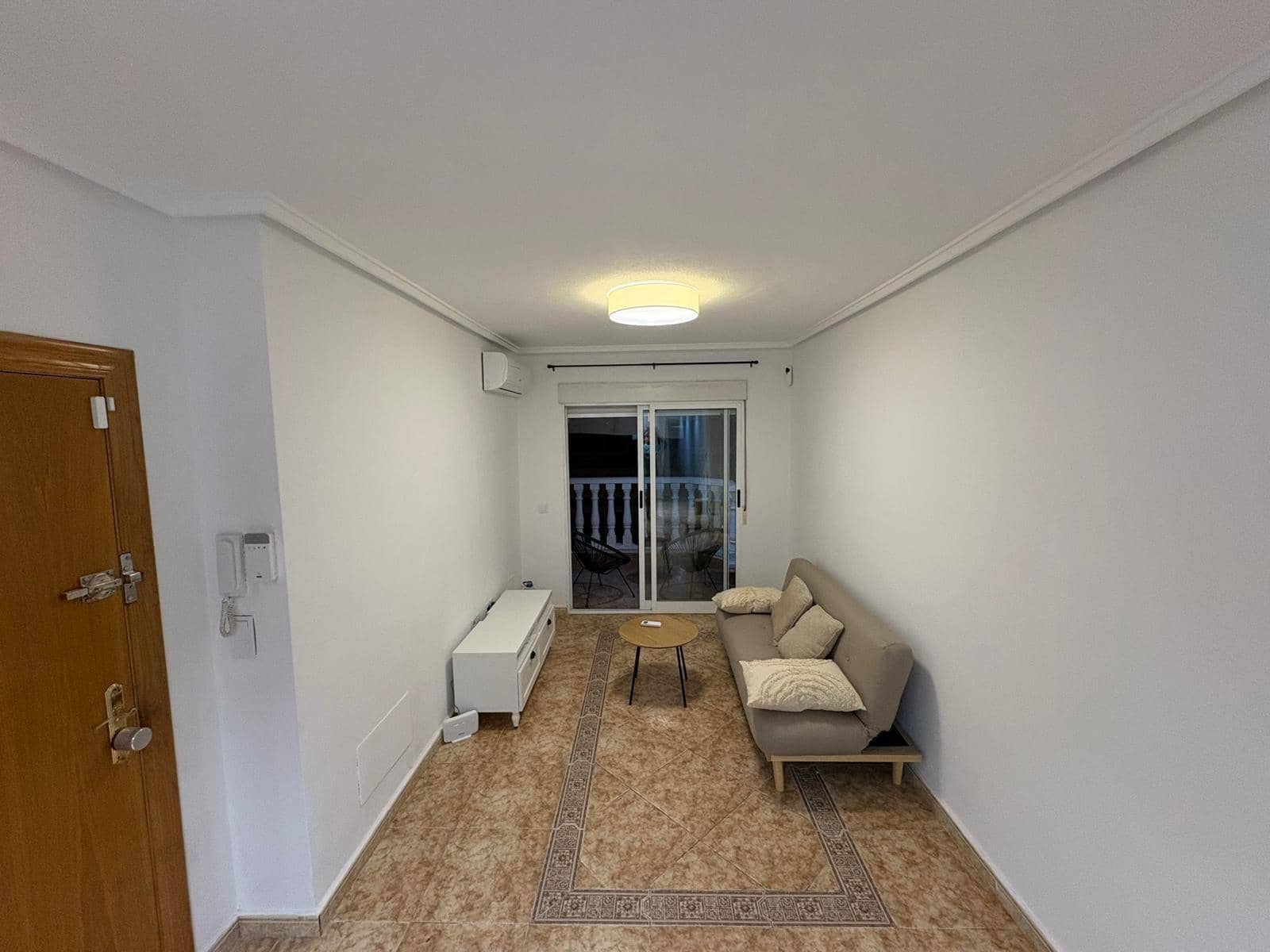 3 slaapkamer Flat te koop in Torrevieja - € 135.000 (Ref: 9892486)