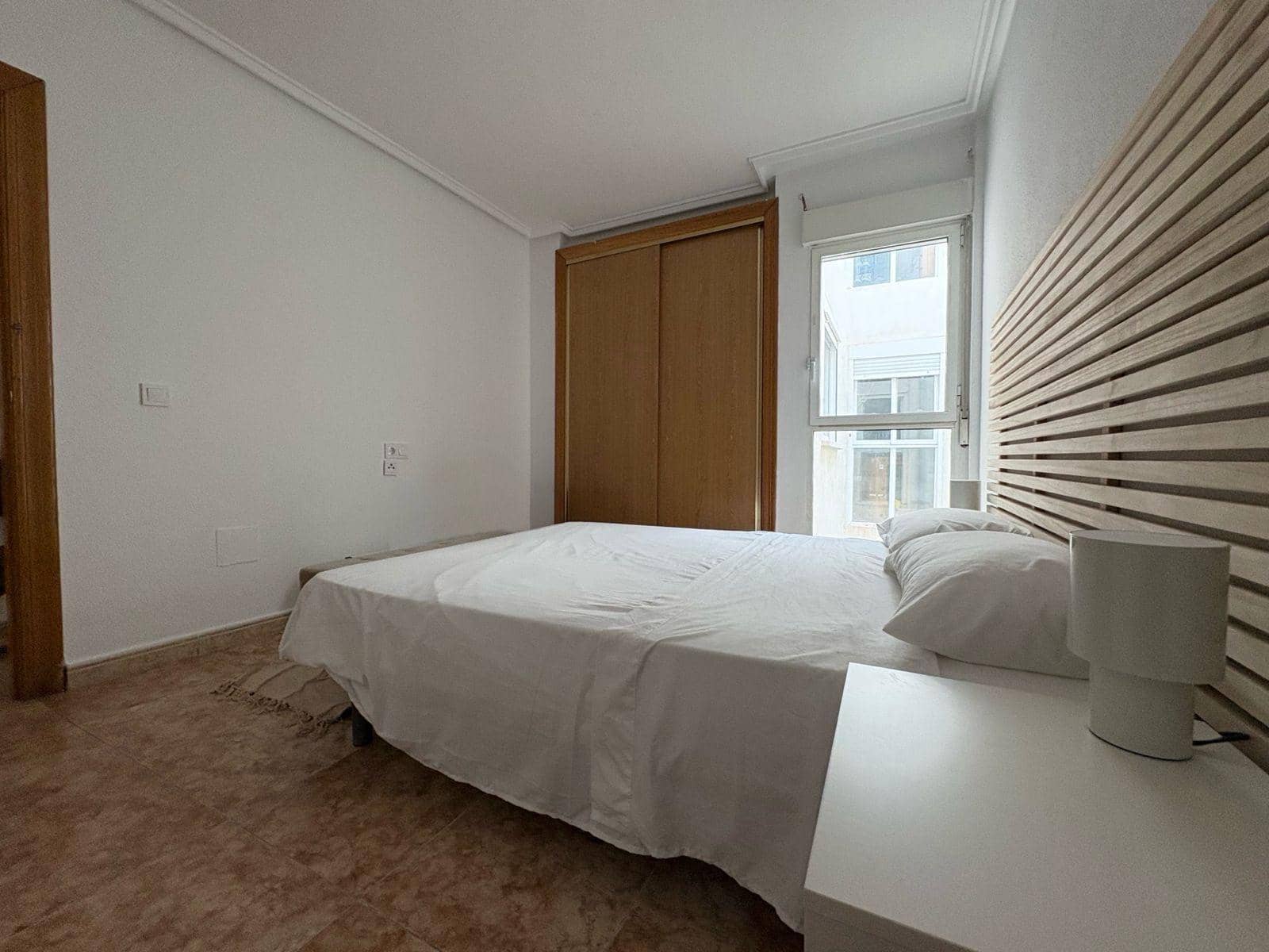 3 slaapkamer Flat te koop in Torrevieja - € 135.000 (Ref: 9892486)