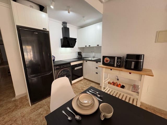 3 slaapkamer Flat te koop in Avenida Habaneras - Curva de Palangre, Torrevieja - € 135.000 (Ref: 9892486)