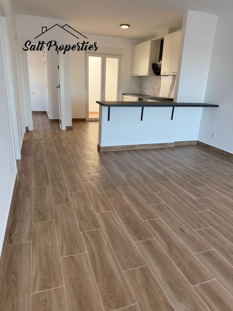 3 soveværelse Semi-Rækkehus til salg i Ciudad Quesada med garage - € 249.000 (Ref: 9892493)