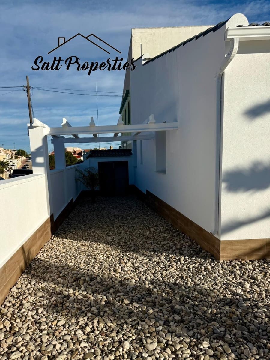 3 soveværelse Semi-Rækkehus til salg i Ciudad Quesada med garage - € 249.000 (Ref: 9892493)