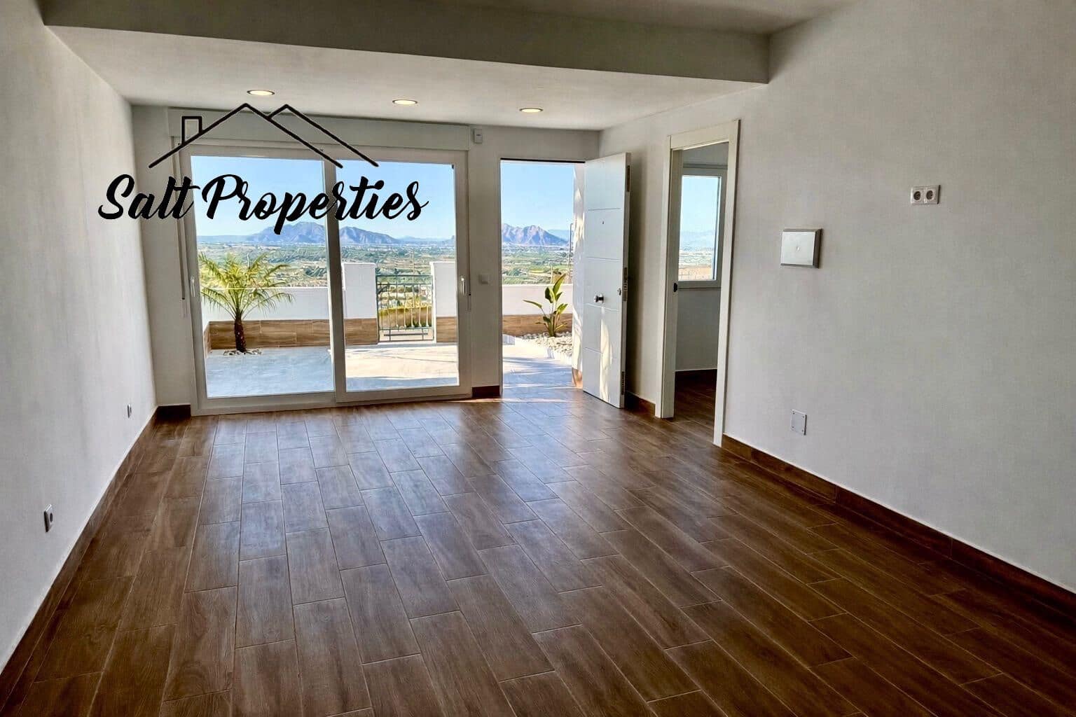 3 soveværelse Semi-Rækkehus til salg i Ciudad Quesada med garage - € 249.000 (Ref: 9892493)