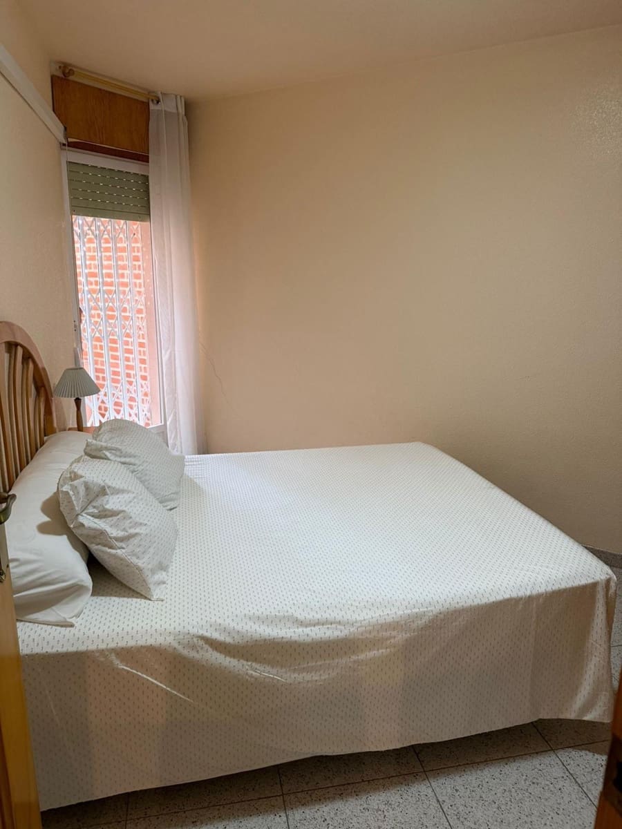 3 soveværelse Lejlighed til salg i Torrevieja med garage - € 240.000 (Ref: 9908112)