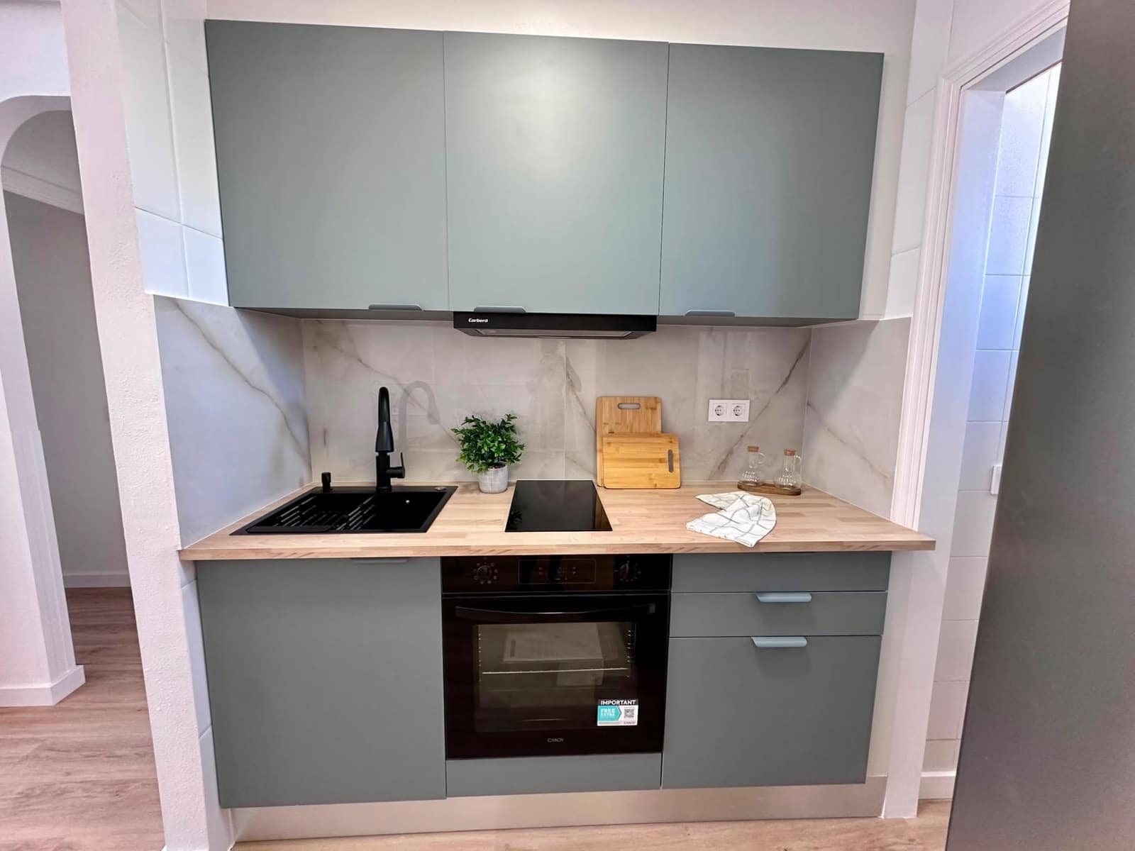 2 soverom Leilighet til salgs i Torrevieja med svømmebasseng - € 199 900 (Ref: 9938311)