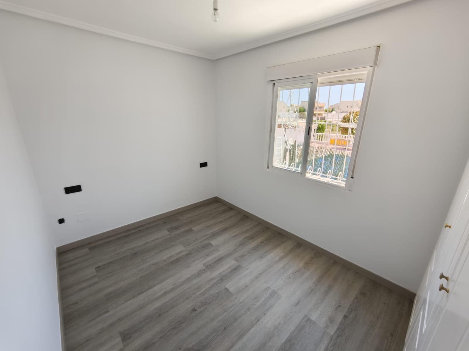 3 Zimmer Reihenhaus zu verkaufen in Rojales mit Pool Garage - 245.000 € (Ref: 9945843)