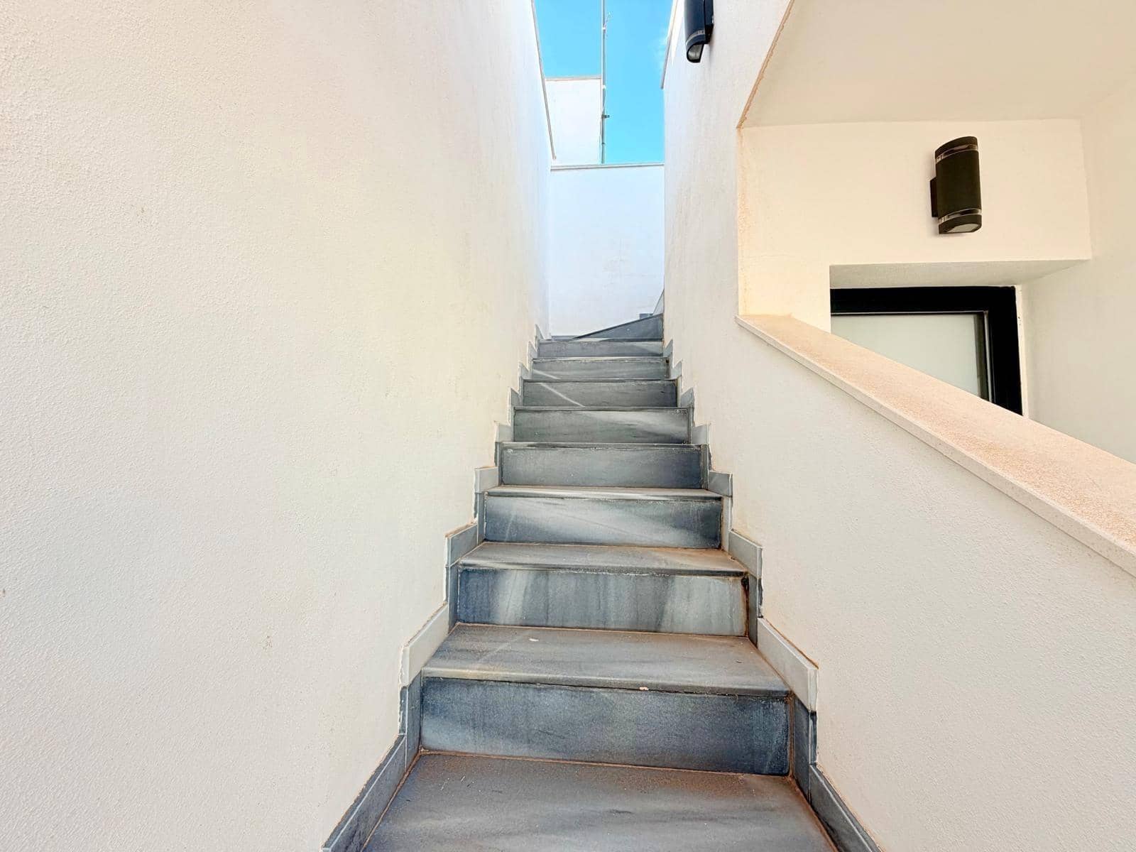 3 soverom Villa til salgs i Orihuela Costa med svømmebasseng - € 299 900 (Ref: 9949901)