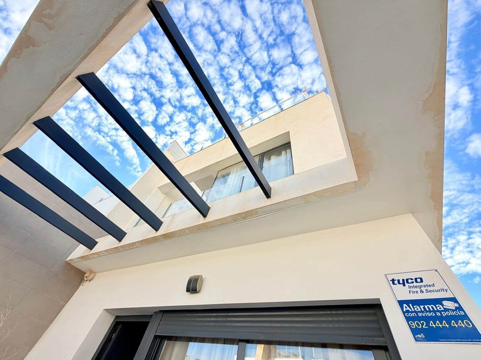 3 soverom Villa til salgs i Orihuela Costa med svømmebasseng - € 299 900 (Ref: 9949901)
