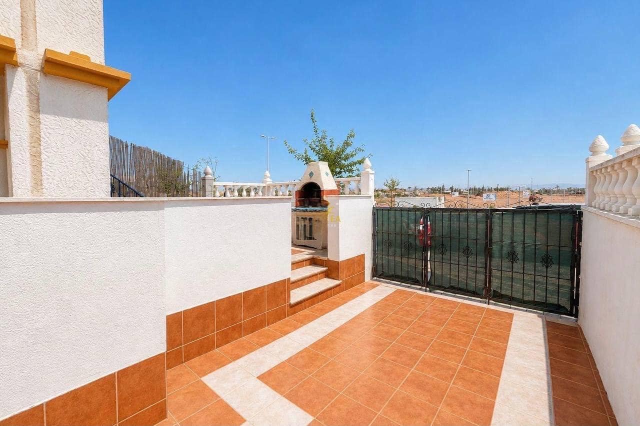 2 camera da letto Bungalow in vendita in Torrevieja con piscina - 135.000 € (Rif: 9959882)