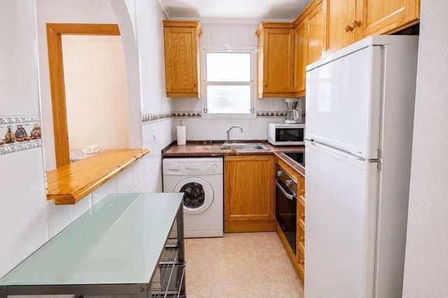 2 quarto Apartamento para venda em Parque de las Naciones, Torrevieja com piscina - 120 000 € (Ref: 9966731)
