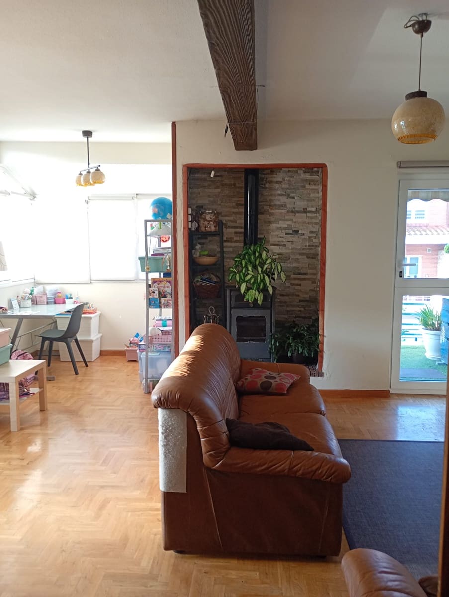 5 slaapkamer Villa te koop in Lugo de Llanera met zwembad garage - € 348.000 (Ref: 9872493)