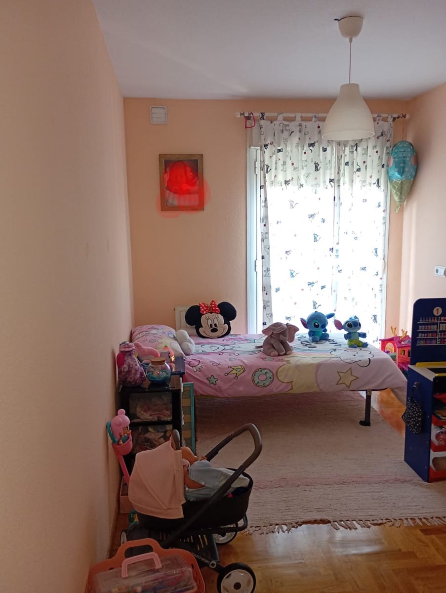 5 slaapkamer Villa te koop in Lugo de Llanera met zwembad garage - € 348.000 (Ref: 9872493)