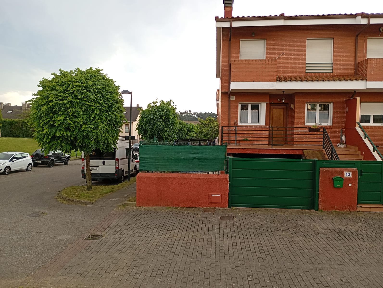 5 slaapkamer Villa te koop in Lugo de Llanera met zwembad garage - € 348.000 (Ref: 9872493)
