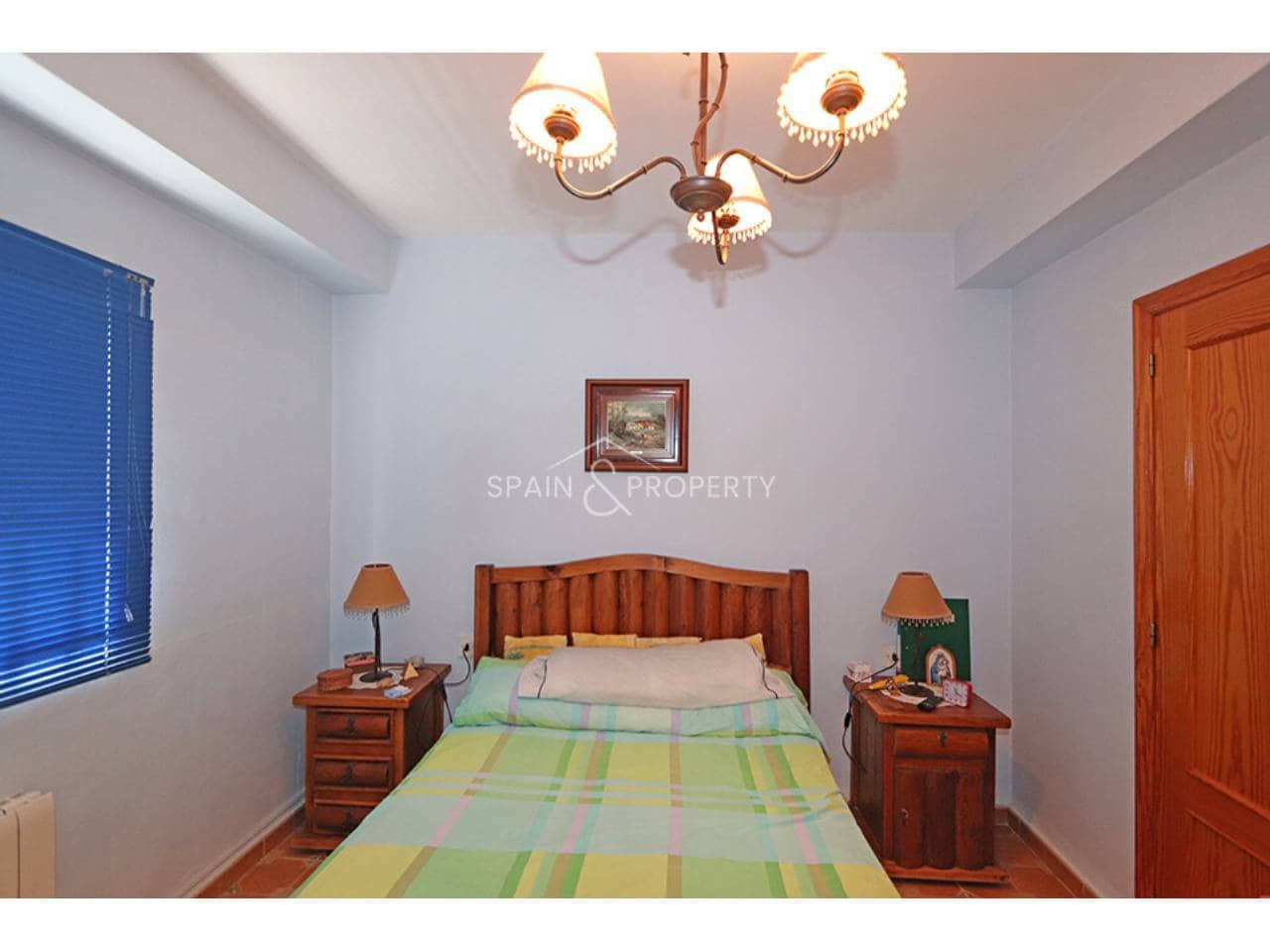 4 chambre Villa/Maison à vendre à Turis avec piscine garage - 245 000 € (Ref: 10040247)