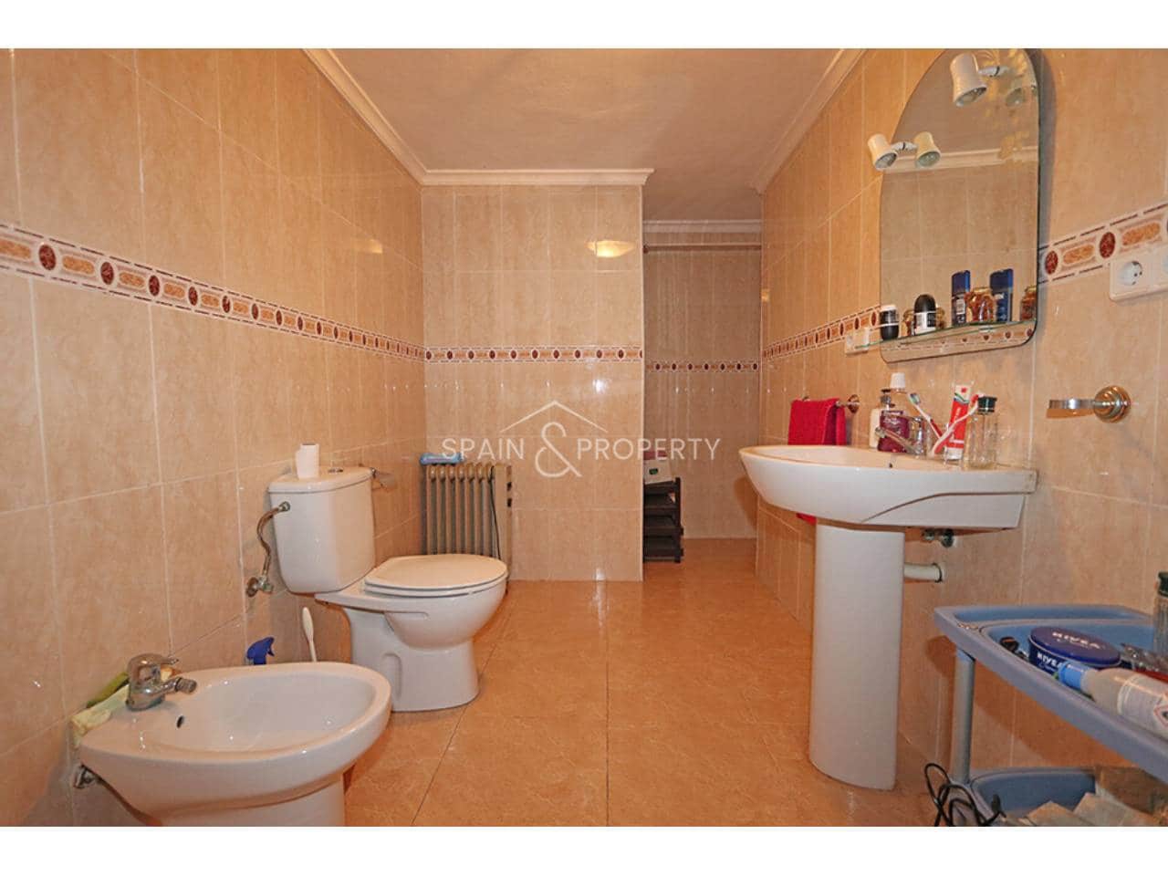 4 chambre Villa/Maison à vendre à Turis avec piscine garage - 245 000 € (Ref: 10040247)