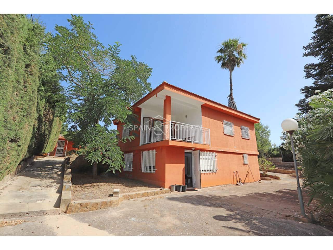 4 chambre Villa/Maison à vendre à Turis avec piscine garage - 245 000 € (Ref: 10040247)