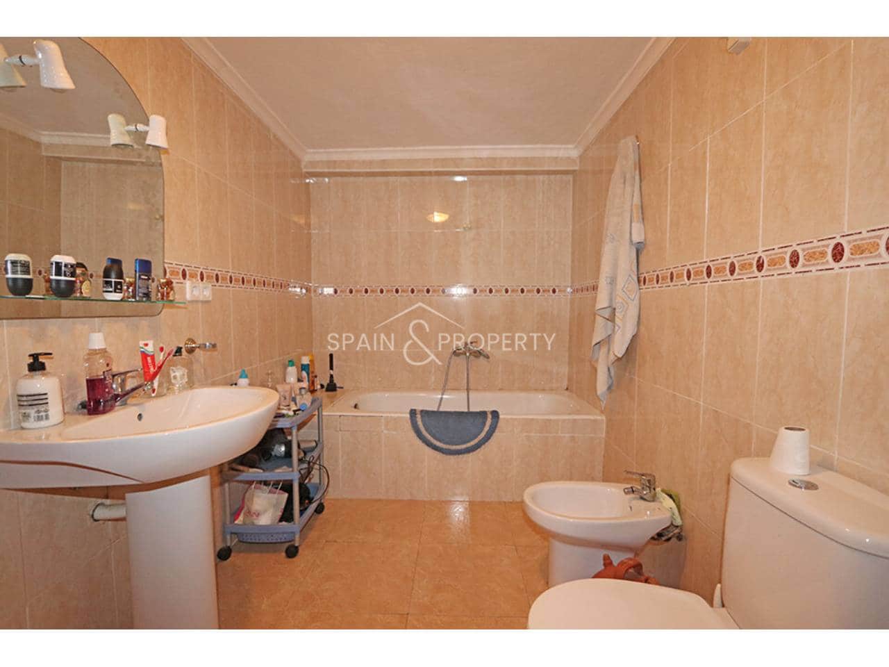 4 chambre Villa/Maison à vendre à Turis avec piscine garage - 245 000 € (Ref: 10040247)
