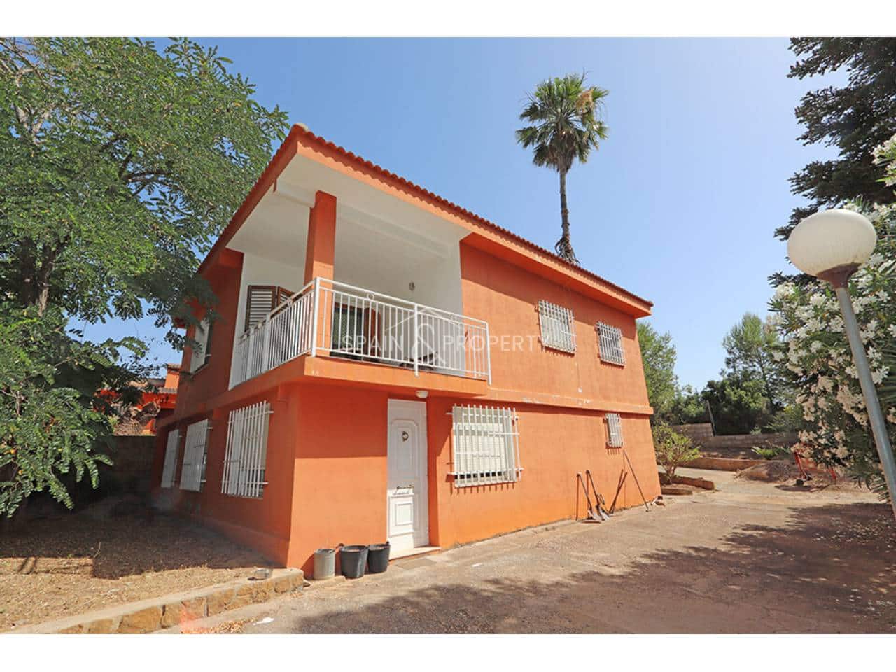 4 chambre Villa/Maison à vendre à Turis avec piscine garage - 245 000 € (Ref: 10040247)