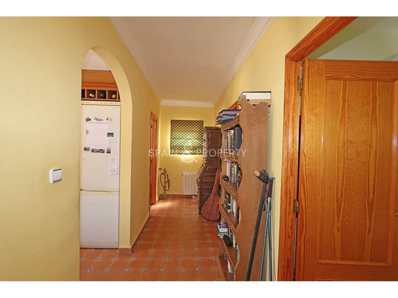 4 chambre Villa/Maison à vendre à Turis avec piscine garage - 245 000 € (Ref: 10040247)