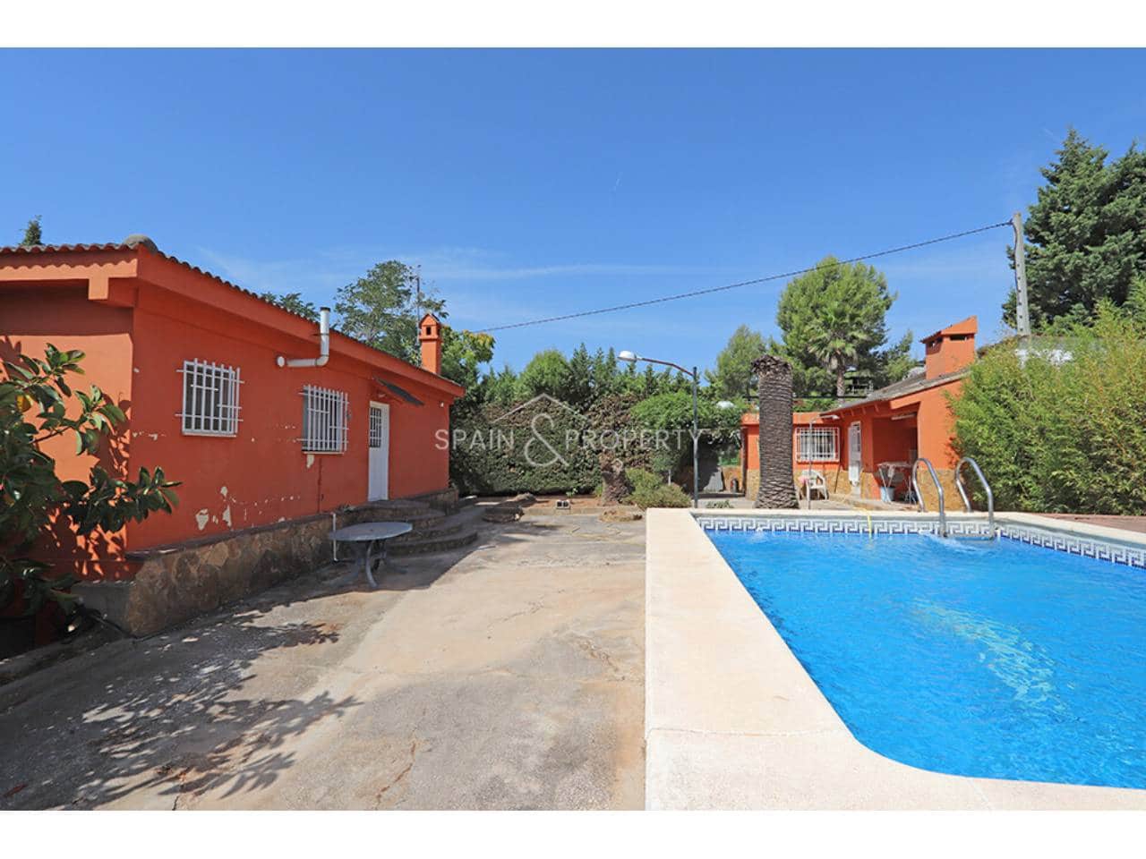 4 chambre Villa/Maison à vendre à Turis avec piscine garage - 245 000 € (Ref: 10040247)