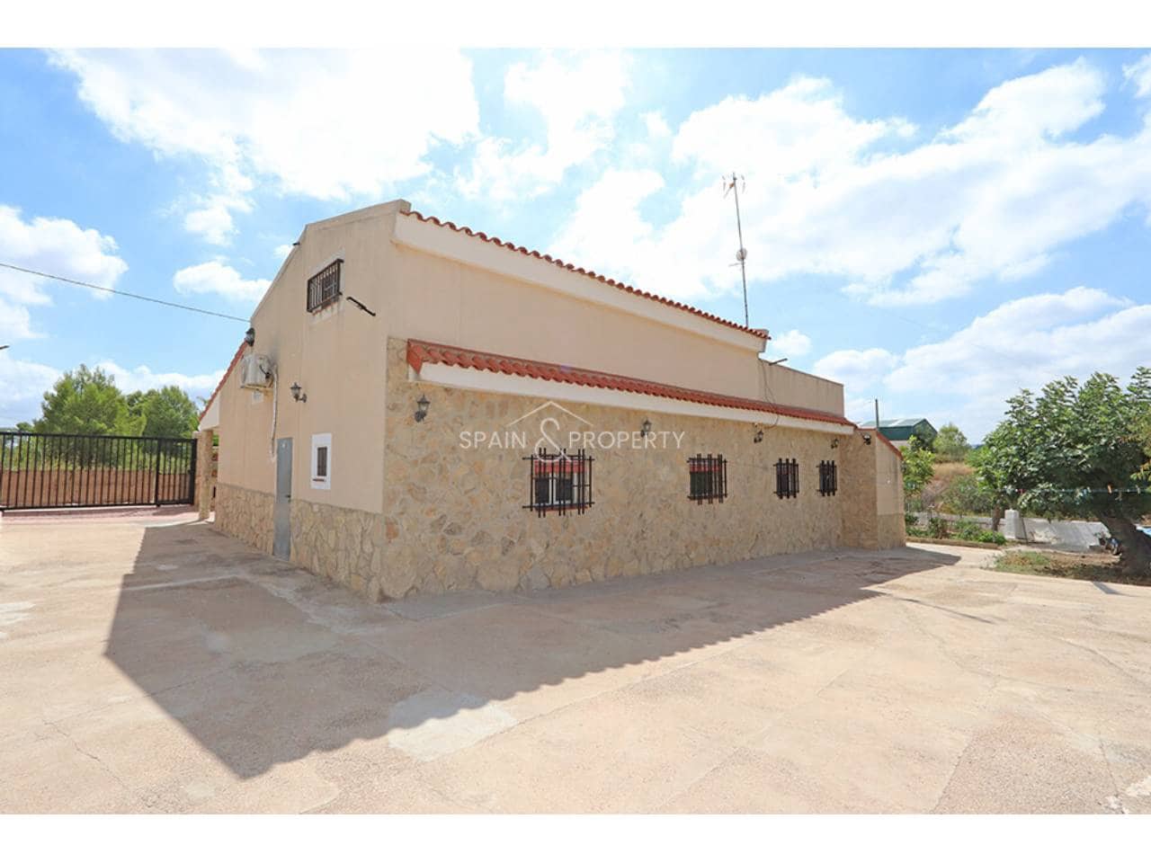 6 camera da letto Finca/Casa di Campagna in vendita in Montroy con piscina garage - 248.000 € (Rif: 10042340)