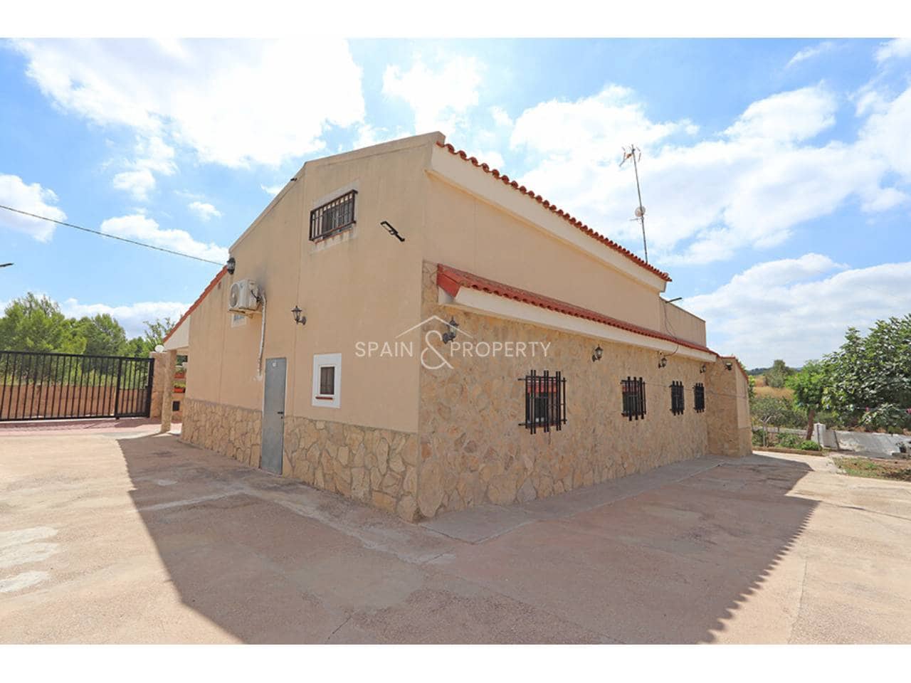 6 camera da letto Finca/Casa di Campagna in vendita in Montroy con piscina garage - 248.000 € (Rif: 10042340)