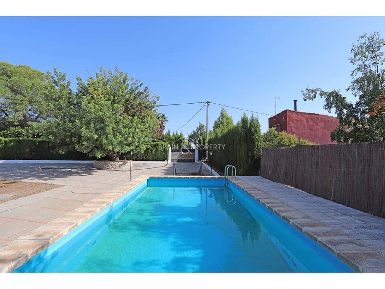 4 bedroom Villa for sale in Turis with pool garage - € 239,000 (Ref: 10061095)