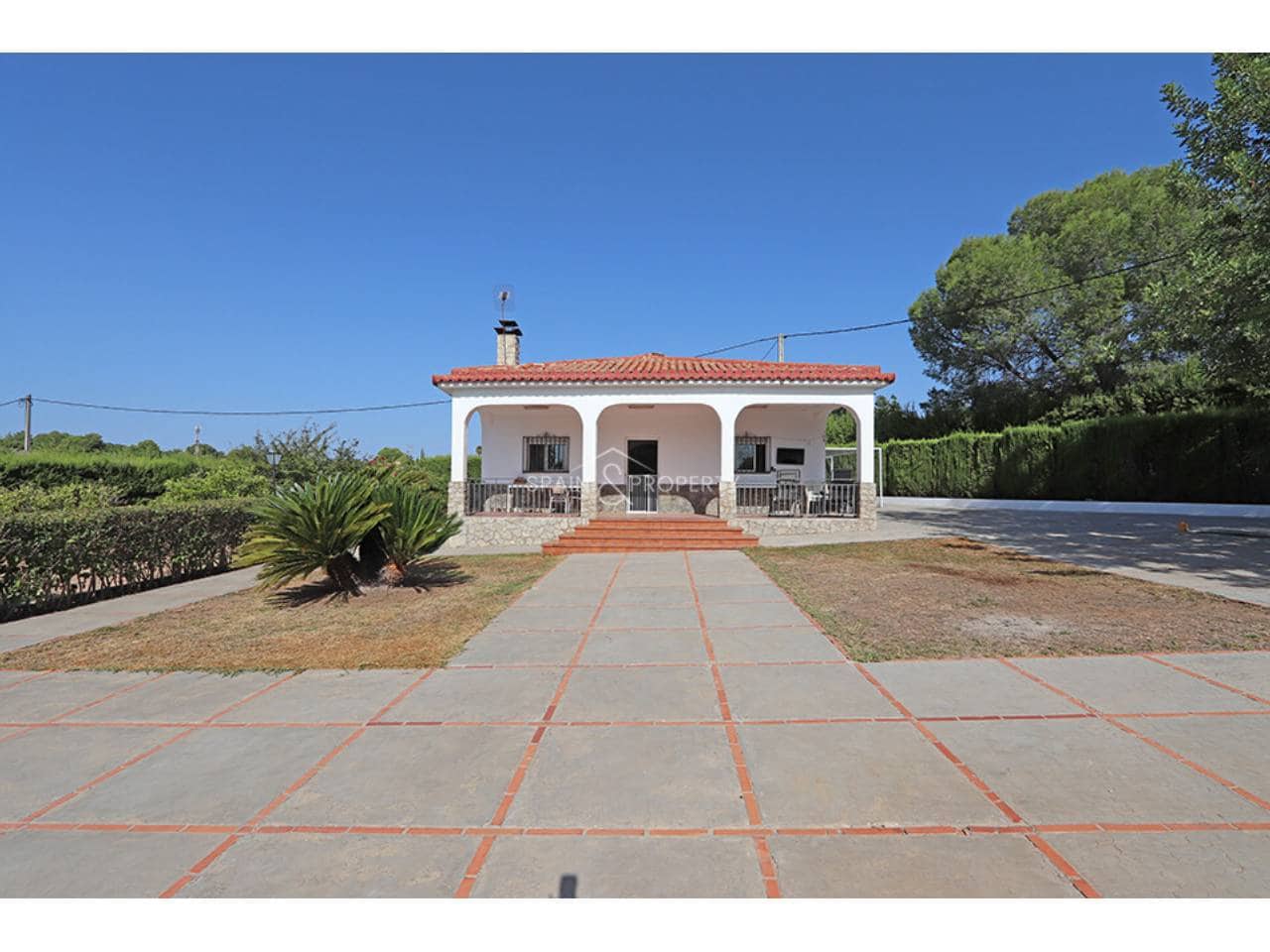 4 bedroom Villa for sale in Turis with pool garage - € 239,000 (Ref: 10061095)