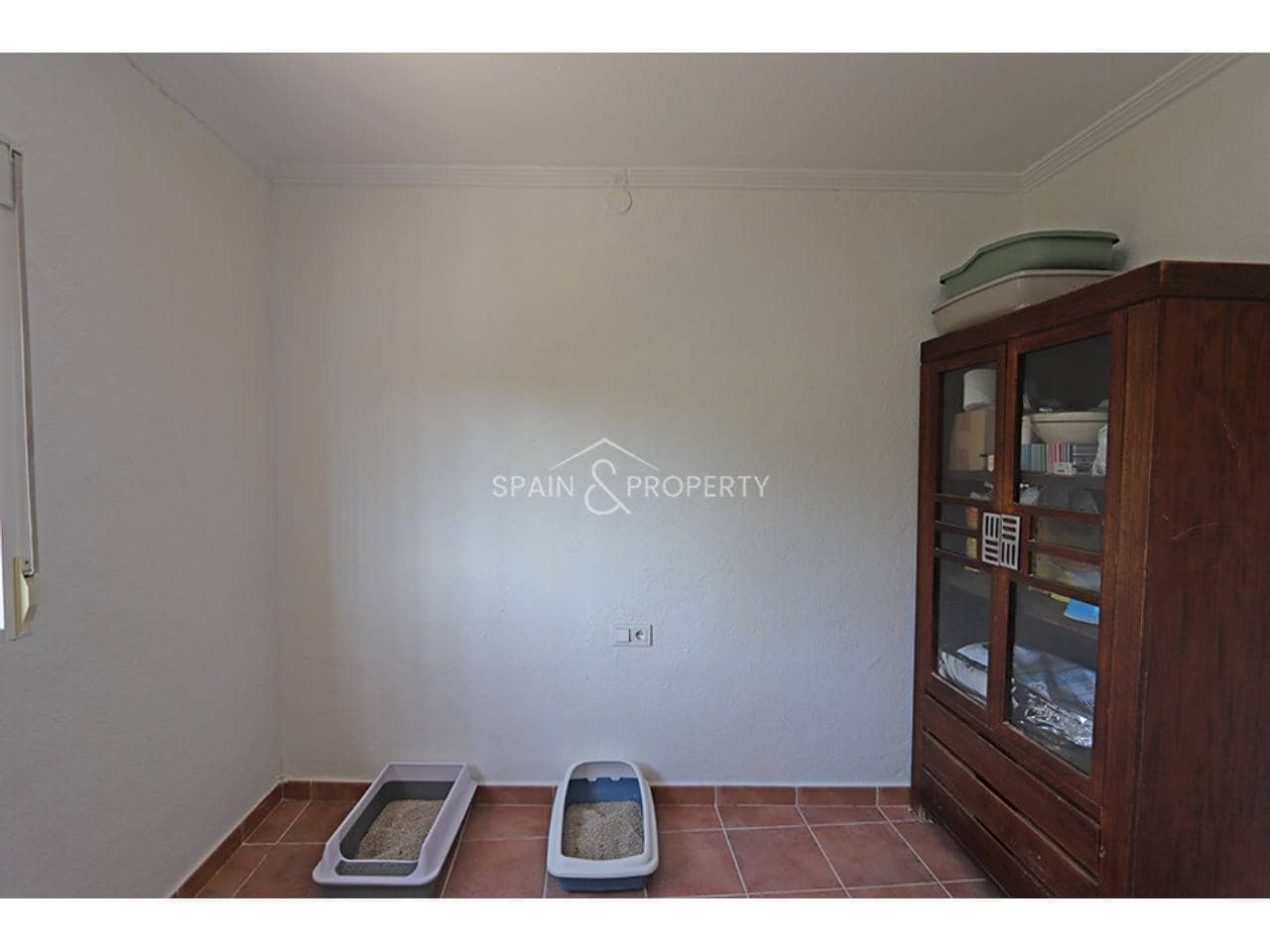 4 bedroom Villa for sale in Turis with pool garage - € 239,000 (Ref: 10061095)