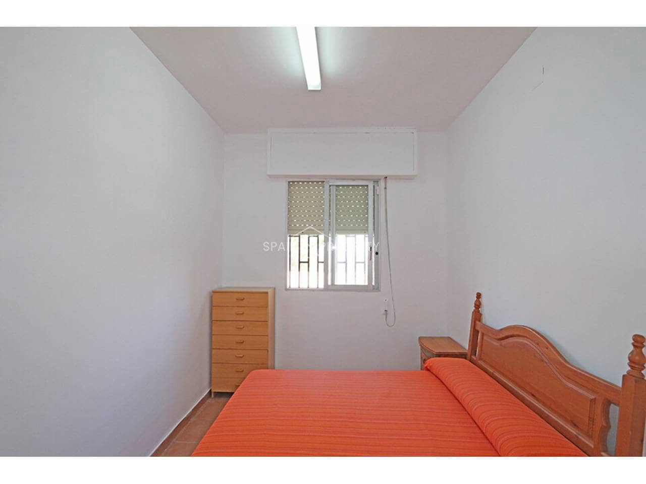 4 bedroom Villa for sale in Montroy with pool garage - € 195,000 (Ref: 10157089)