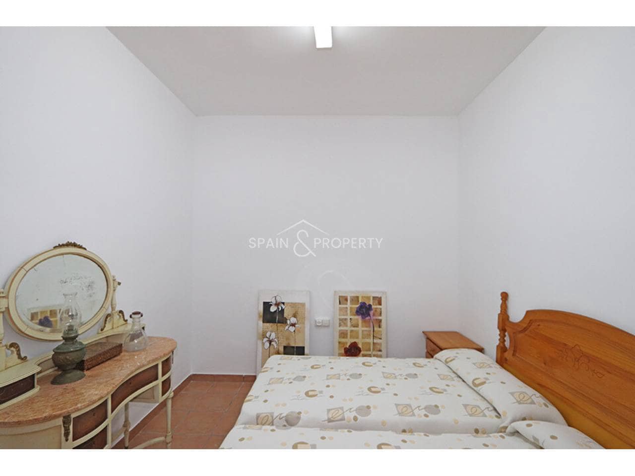 4 bedroom Villa for sale in Montroy with pool garage - € 195,000 (Ref: 10157089)