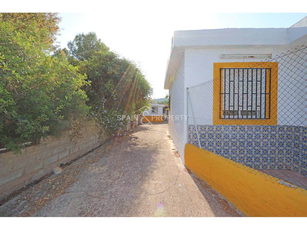 4 bedroom Villa for sale in Montroy with pool garage - € 195,000 (Ref: 10157089)