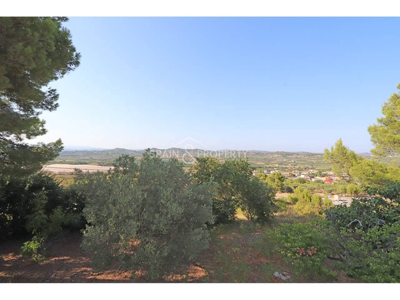 4 bedroom Villa for sale in Montroy with pool garage - € 195,000 (Ref: 10157089)