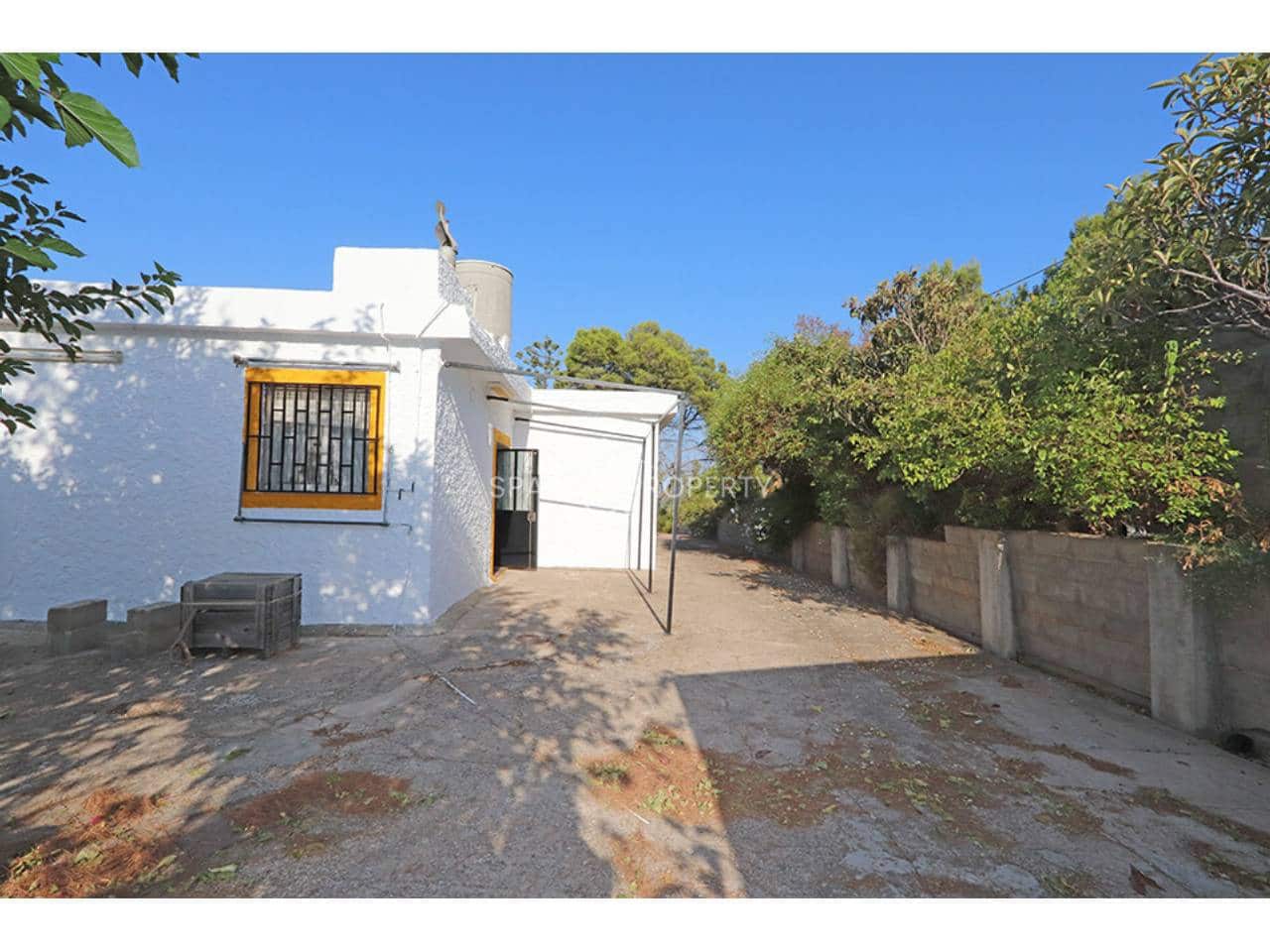 4 bedroom Villa for sale in Montroy with pool garage - € 195,000 (Ref: 10157089)
