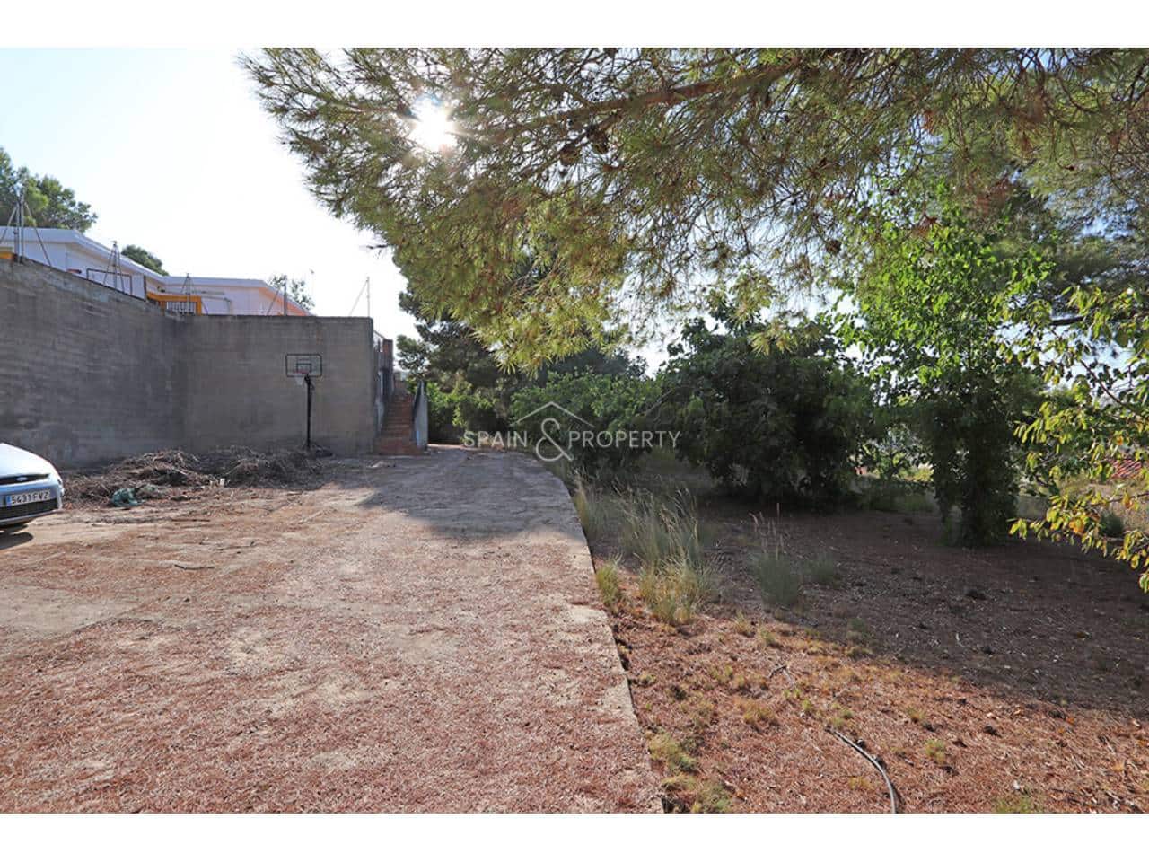 4 bedroom Villa for sale in Montroy with pool garage - € 195,000 (Ref: 10157089)