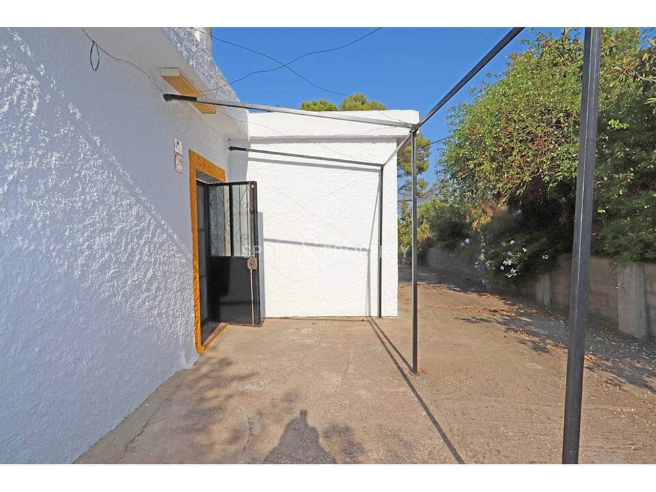 4 bedroom Villa for sale in Montroy with pool garage - € 195,000 (Ref: 10157089)