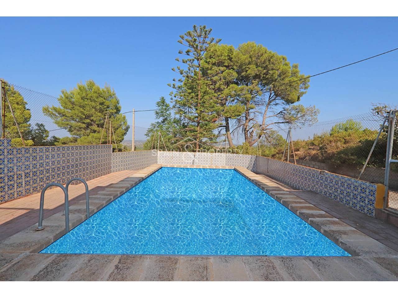 4 bedroom Villa for sale in Montroy with pool garage - € 195,000 (Ref: 10157089)