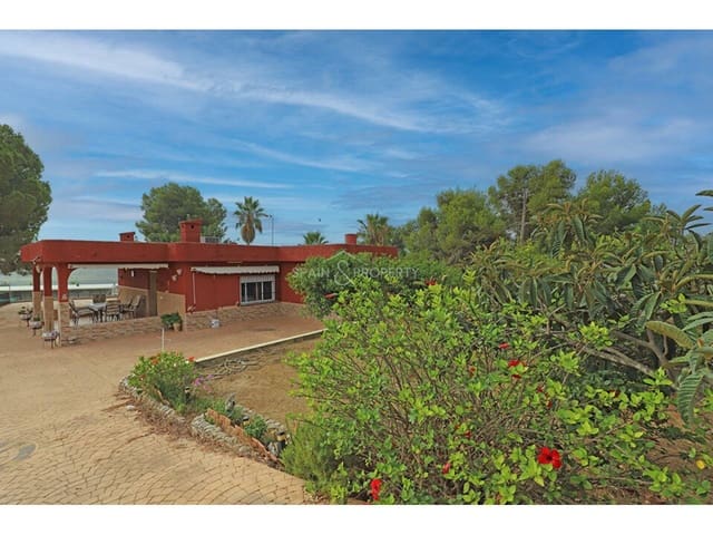 3 camera da letto Finca/Casa di Campagna in vendita in Montserrat con piscina garage - 220.000 € (Rif: 10160807)