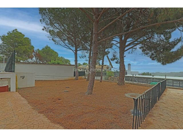 3 camera da letto Finca/Casa di Campagna in vendita in Montserrat con piscina garage - 220.000 € (Rif: 10160807)