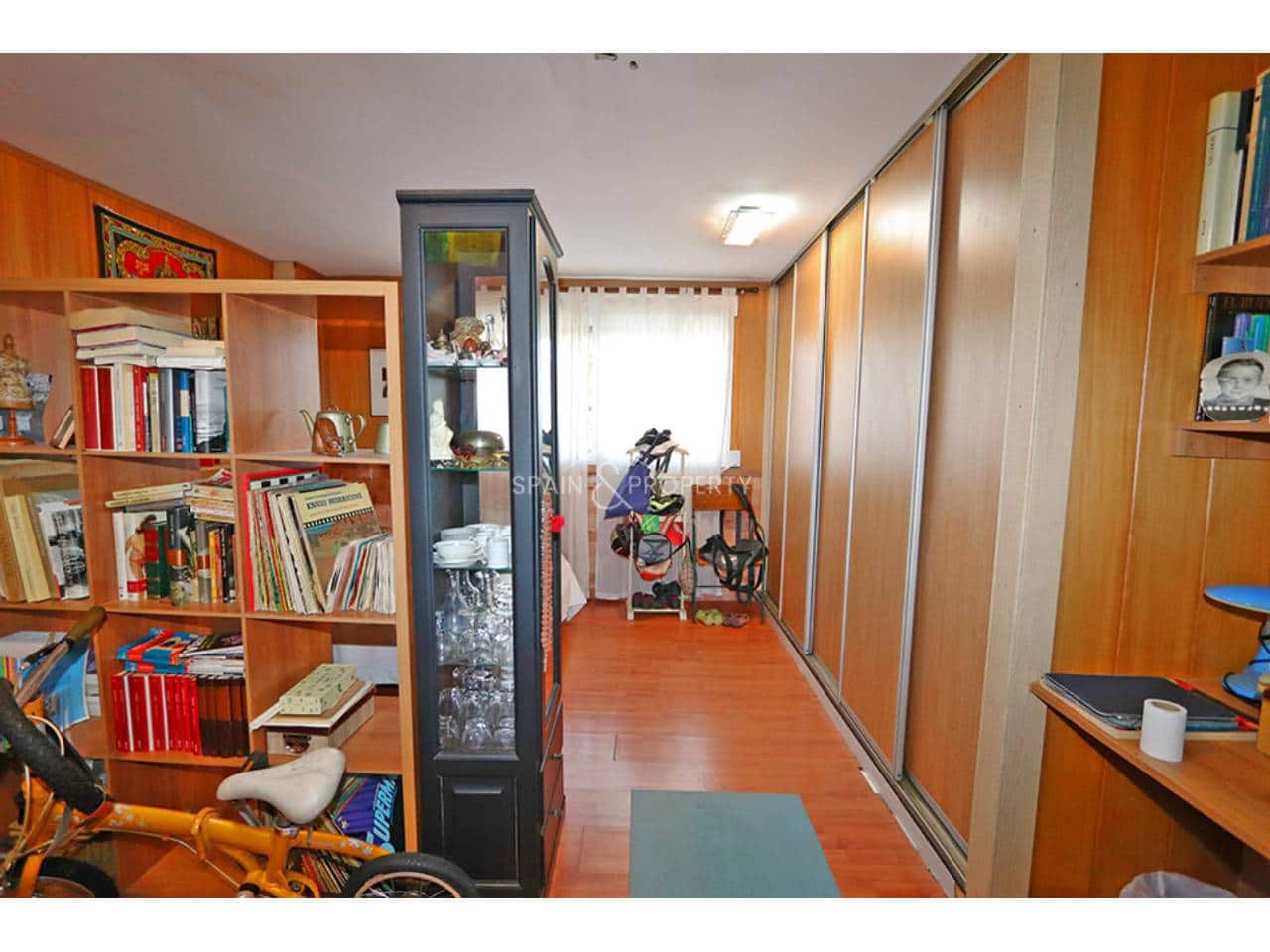3 Zimmer Finca/Landgut zu verkaufen in Montserrat mit Pool Garage - 350.000 € (Ref: 10172914)