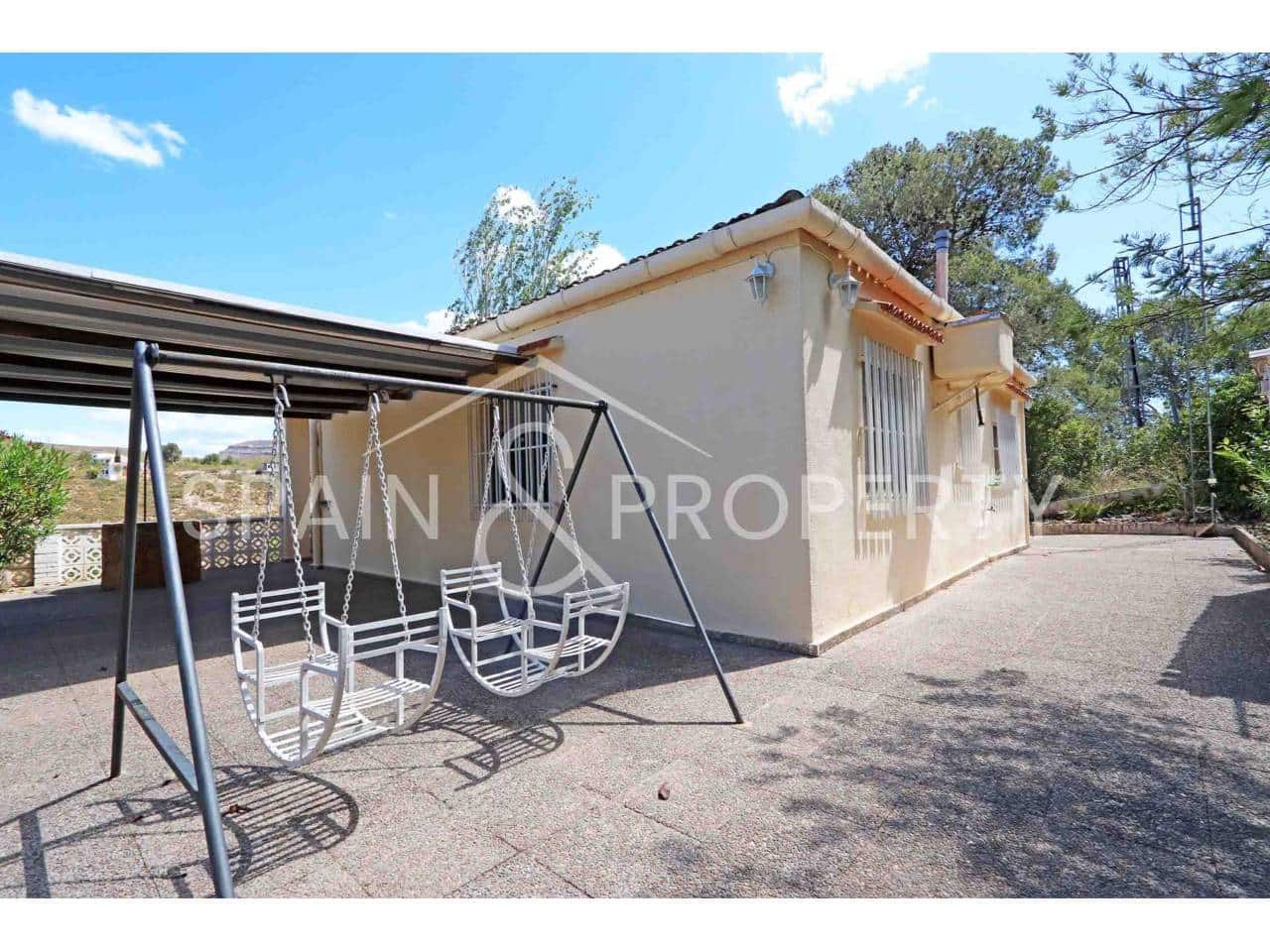 3 bedroom Villa for sale in Macastre with pool garage € 148,000 (Ref